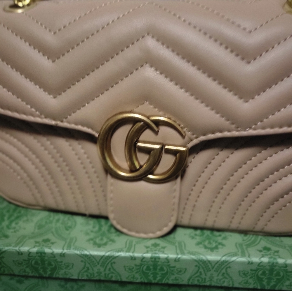 Bag - Picture 2 of 16